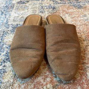 Beige mules🤍
